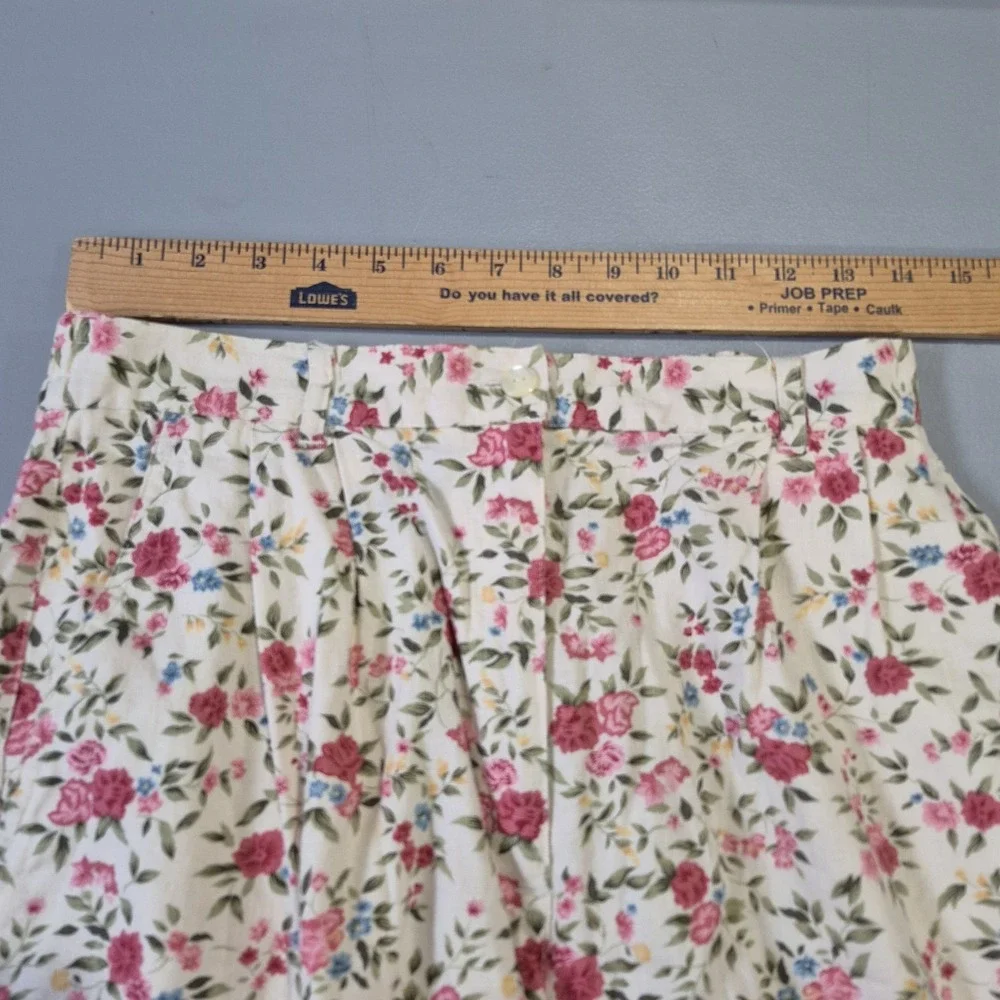 Vintage Shorts Womens 10 Cream Floral Linen‎ Blend High Rise Pleated Cottagecore